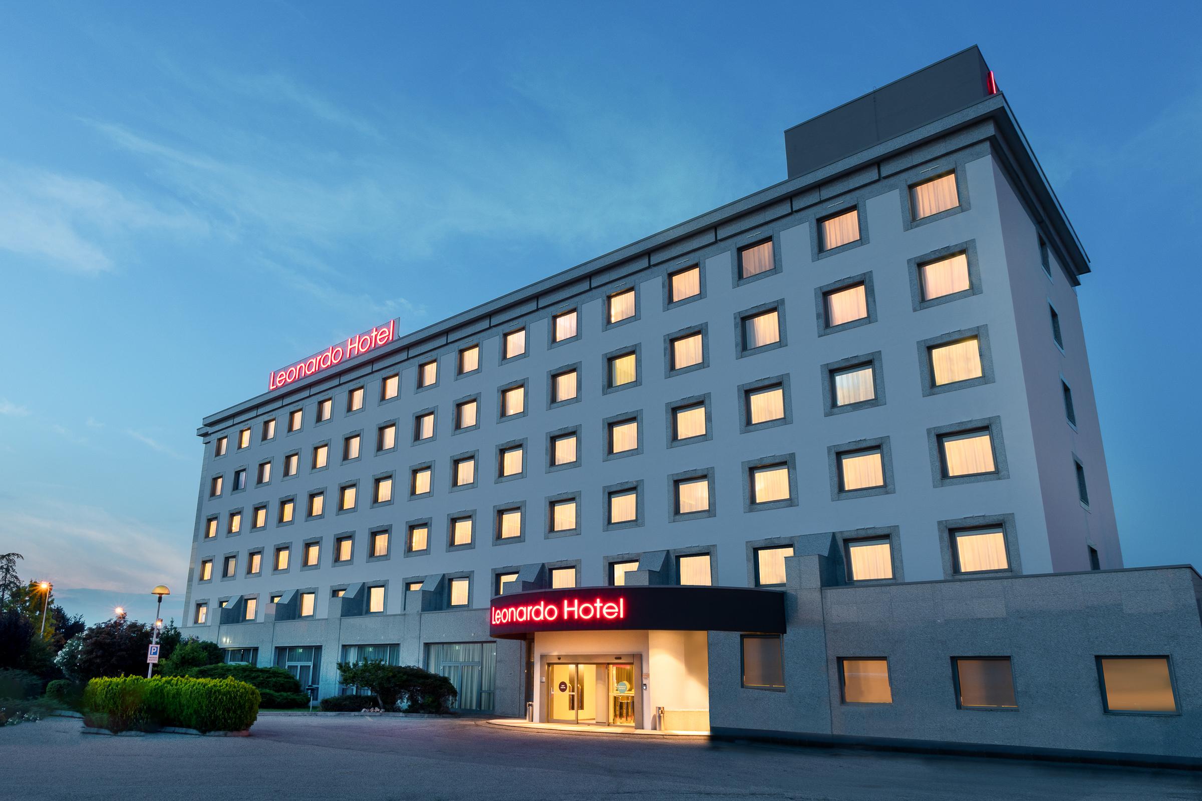 Leonardo Hotel Verona Esterno foto