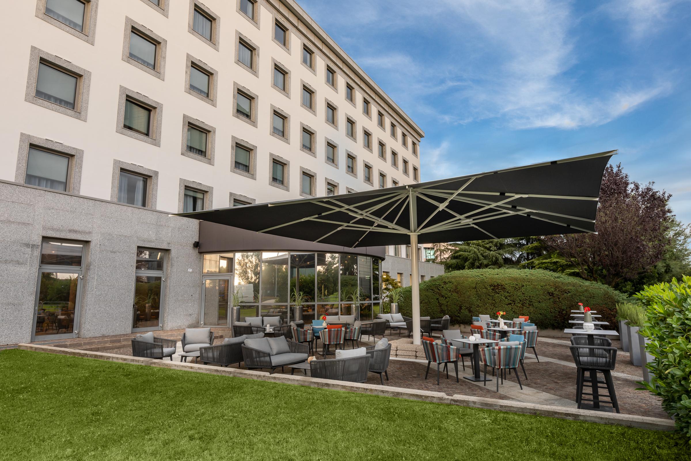 Leonardo Hotel Verona Esterno foto