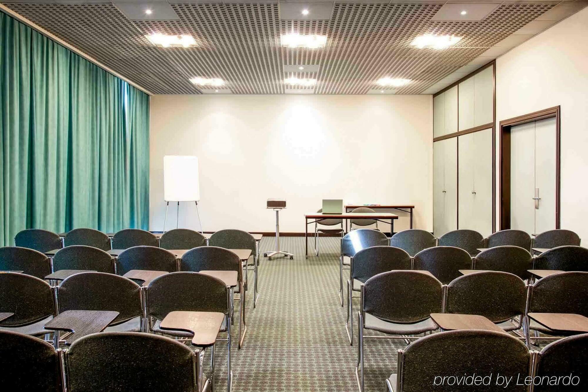 Leonardo Hotel Verona Esterno foto